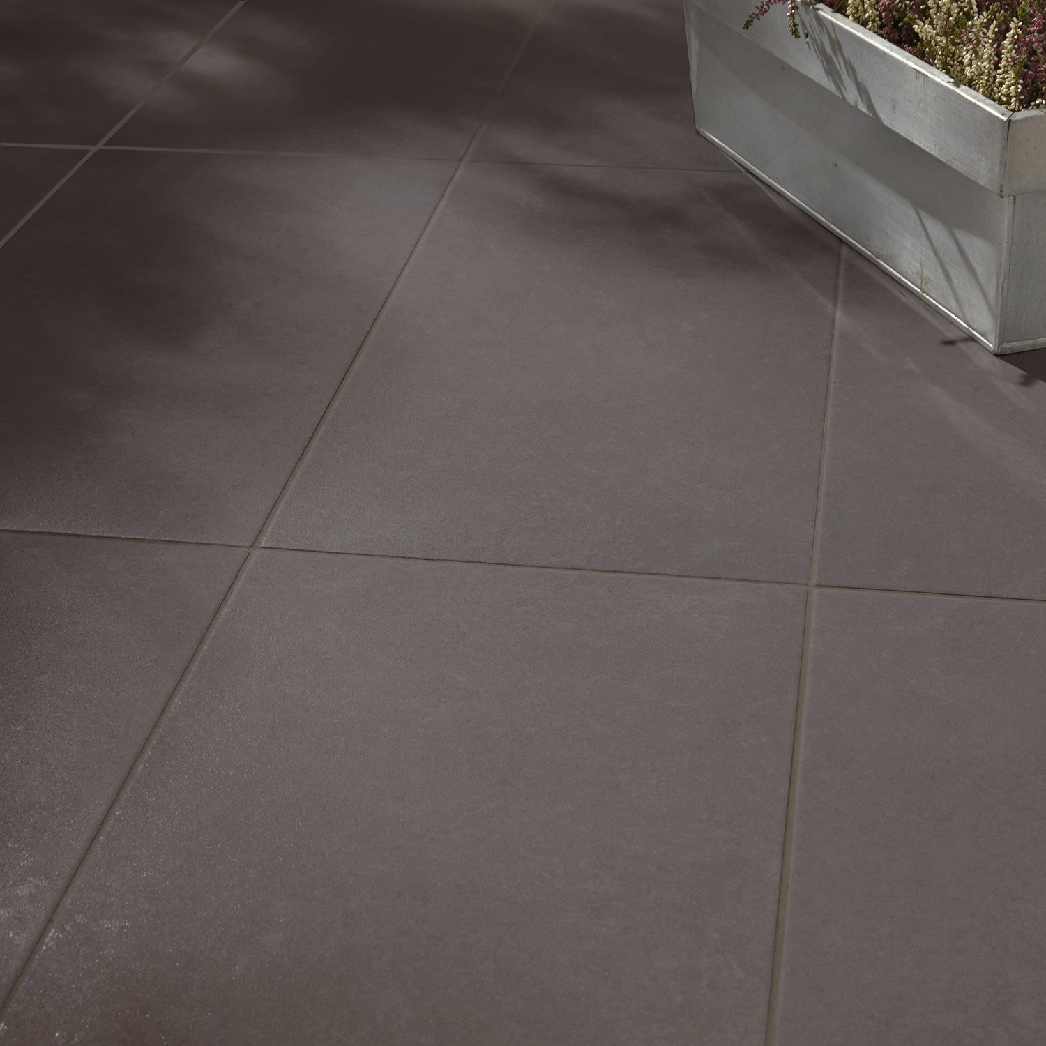 Escalier carrelage anthracite