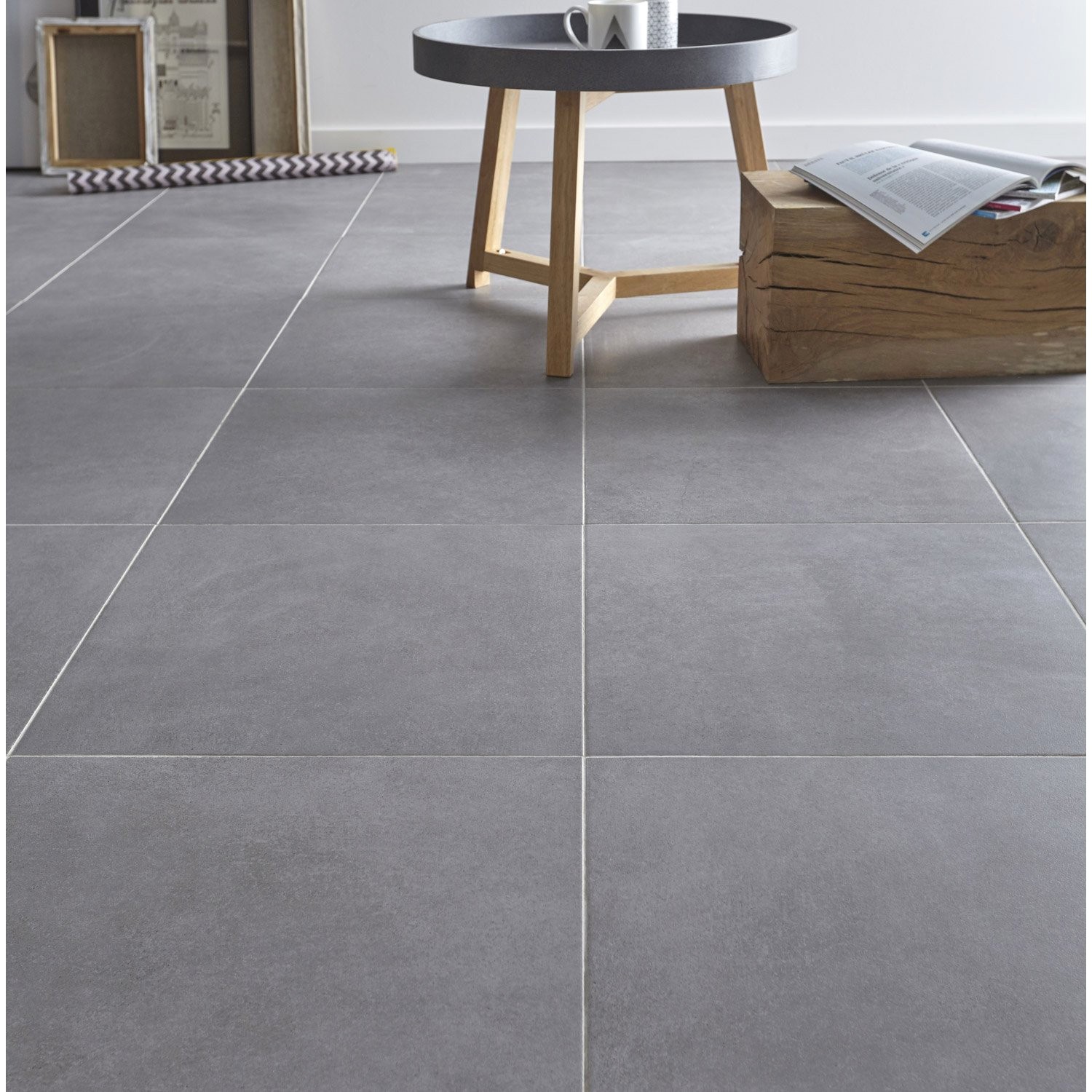 Carrelage gris anthracite sol
