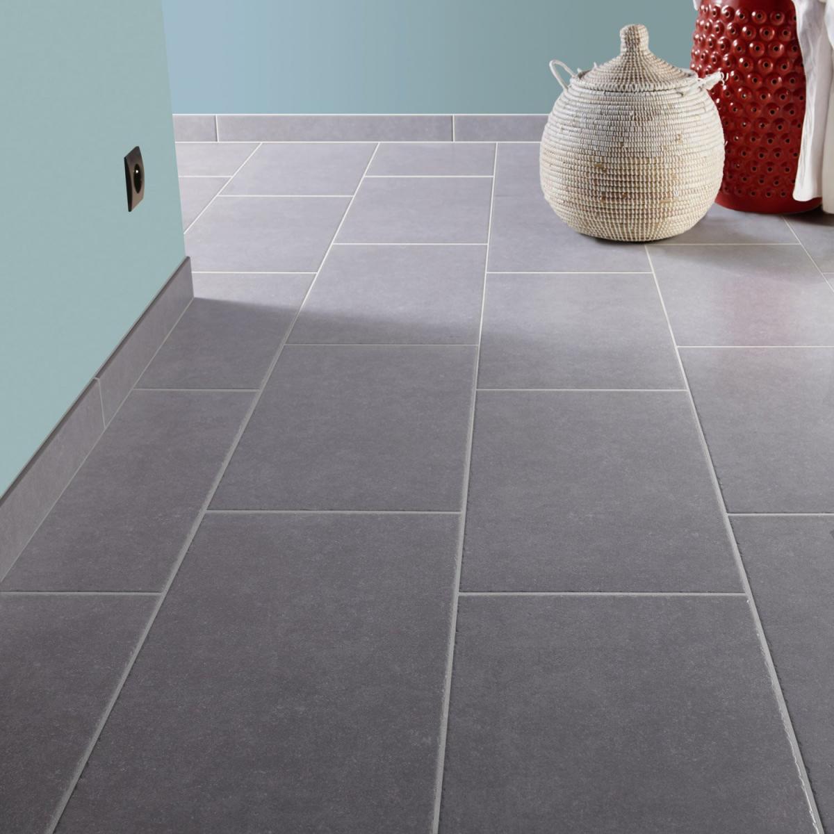 Carrelage gris sol