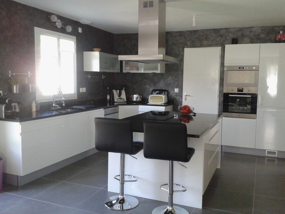 Carrelage gris anthracite quelle couleur au mur