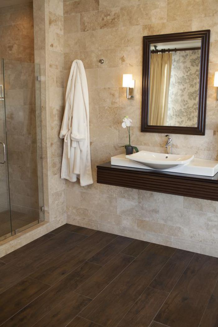 Carrelage imitation bois salle de bain