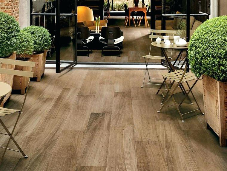 Carrelage rectangulaire imitation bois