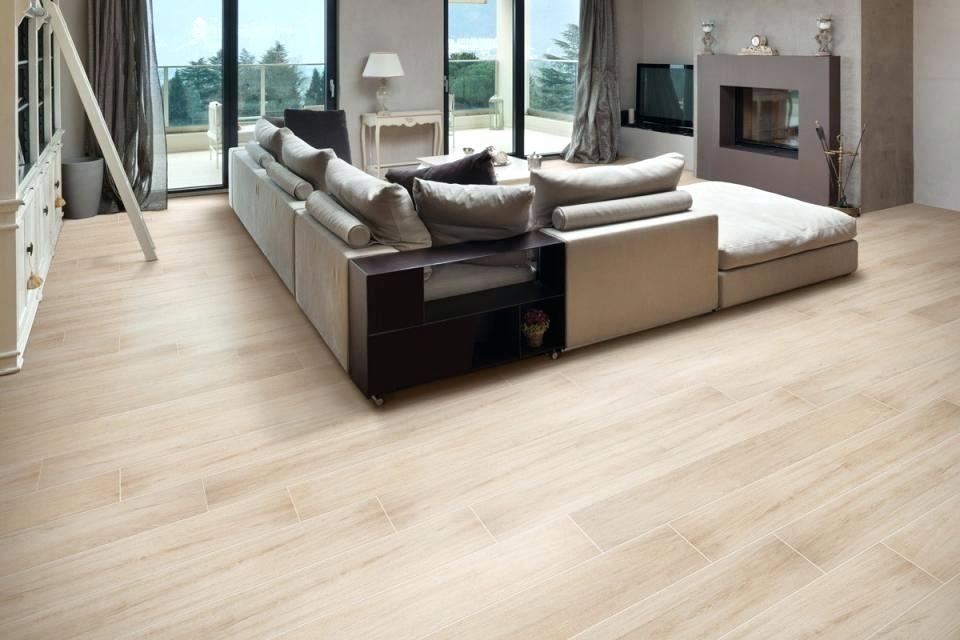 Carrelage imitation bois marron