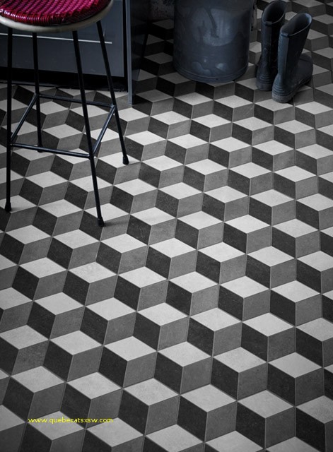 Carrelage mosaique aubergine