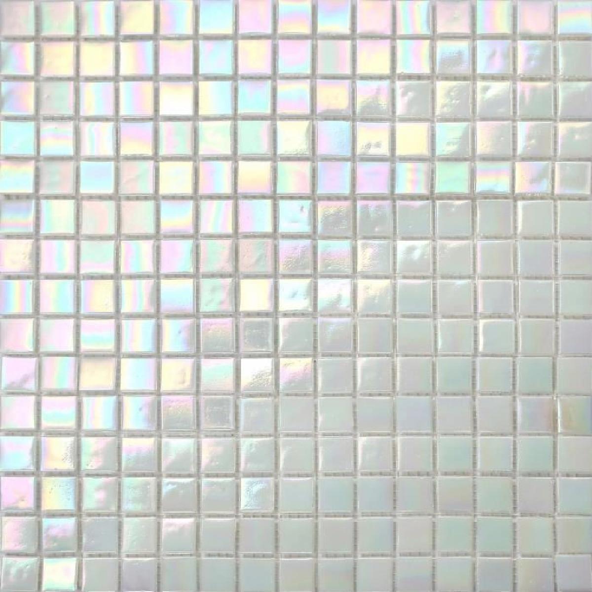 Carrelage mosaique blanc et or