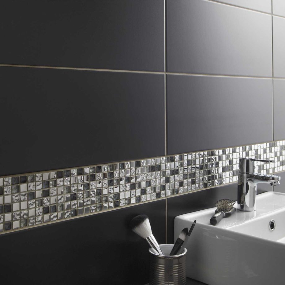 Carrelage mosaique noir gris blanc