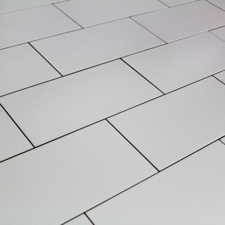 Carrelage blanc rose