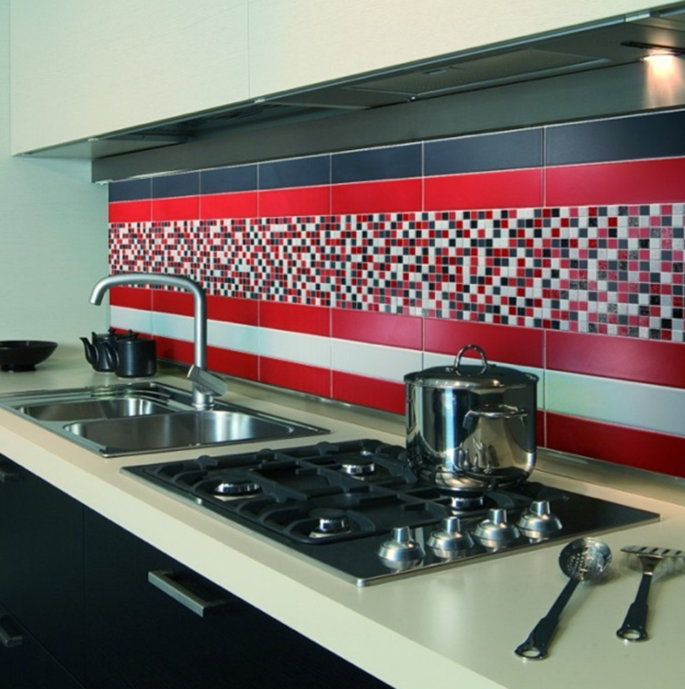 Carrelage mural pour cuisine rouge