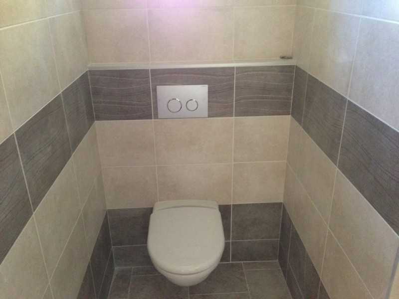 Carrelage mural dans les wc