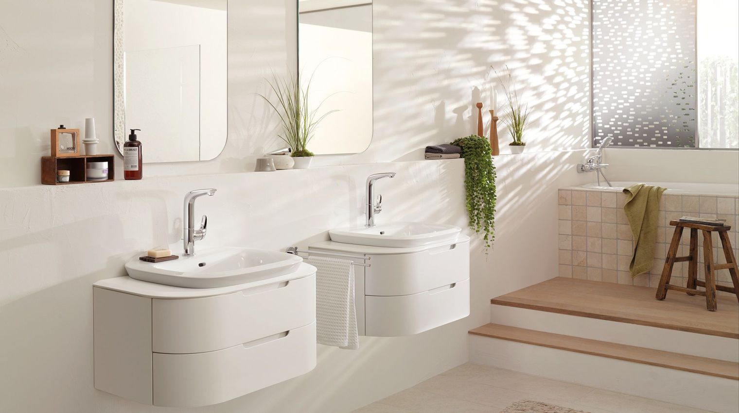 Carrelage blanc salle de bain relief