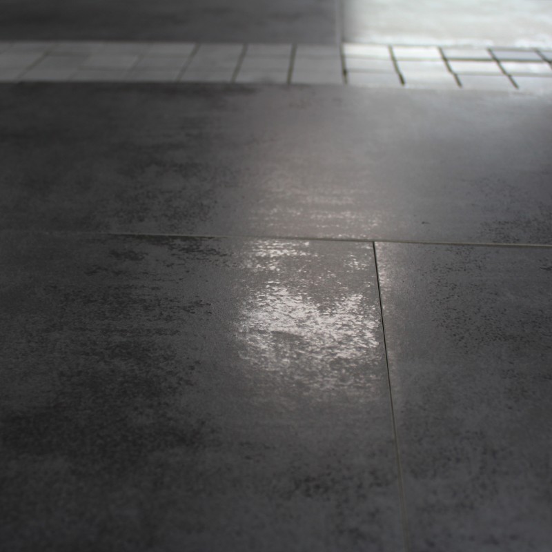 Carrelage gris anthracite satiné