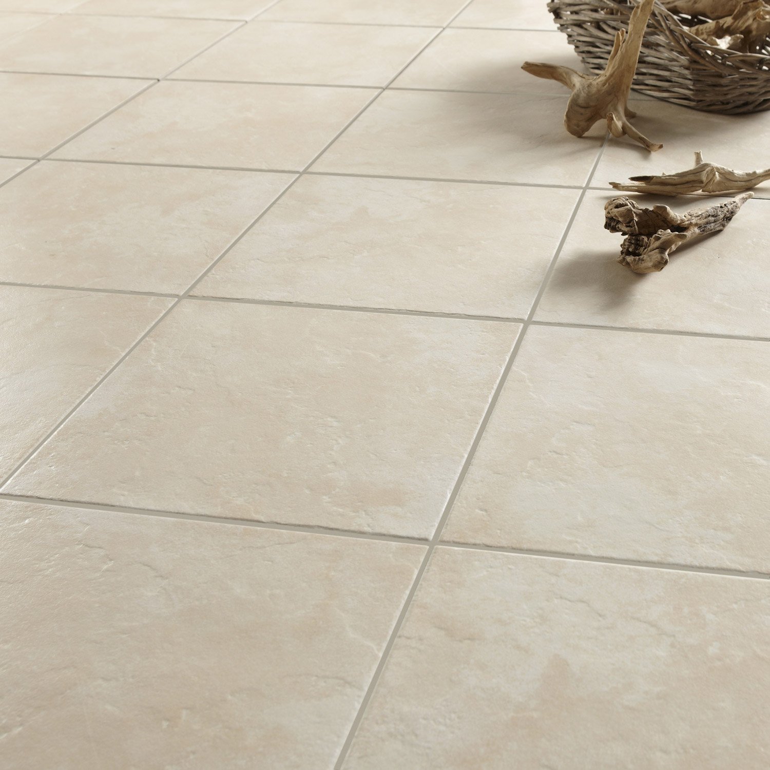 Carrelage beige interieur