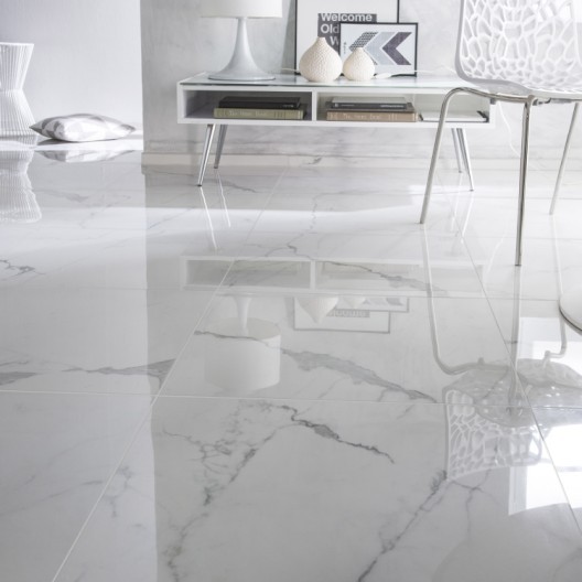 Carrelage poli brillant rayure