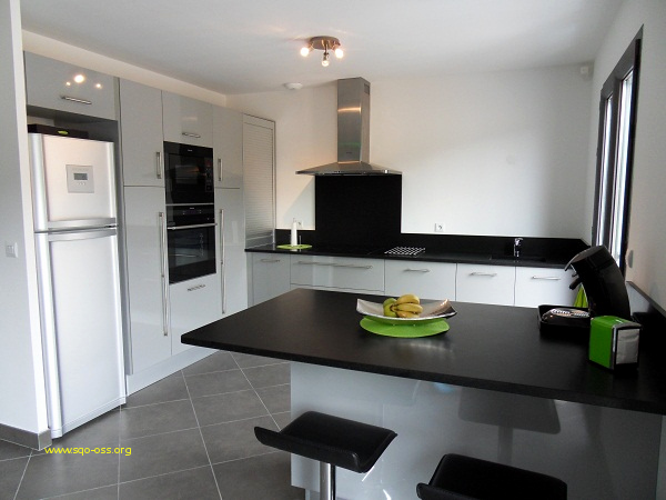 Carrelage gris brillant cuisine