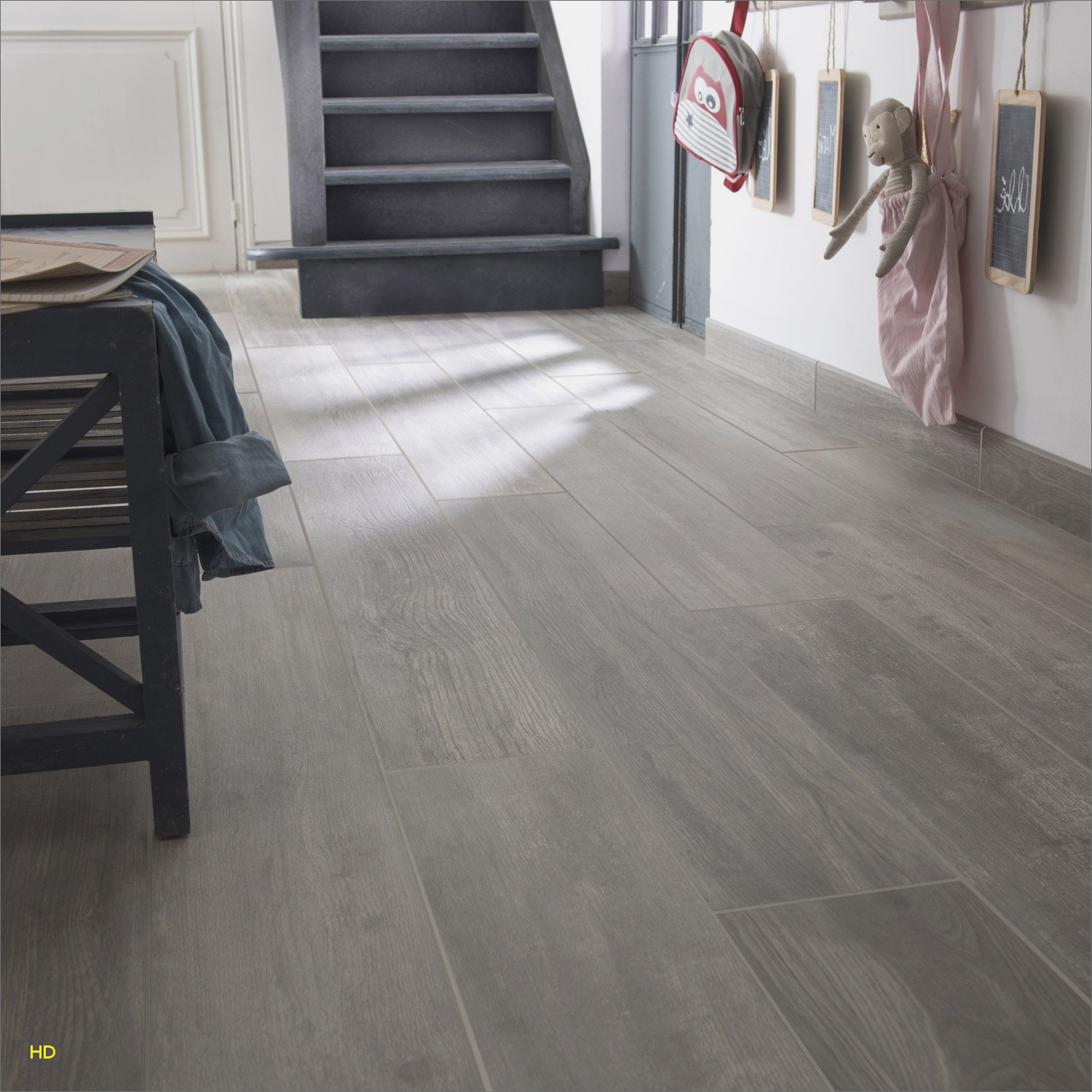 Carrelage gris dans salle de bain