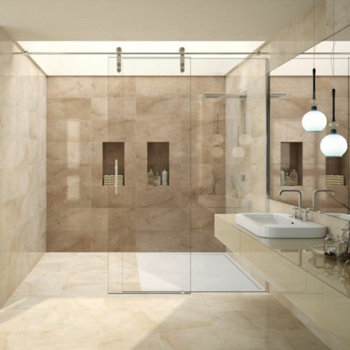 Carrelage beige et taupe