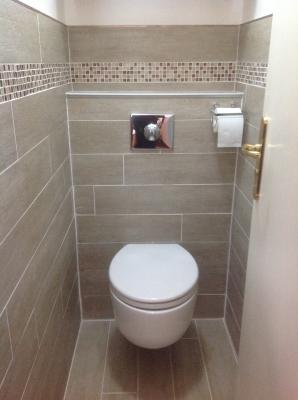 Carrelage gris wc