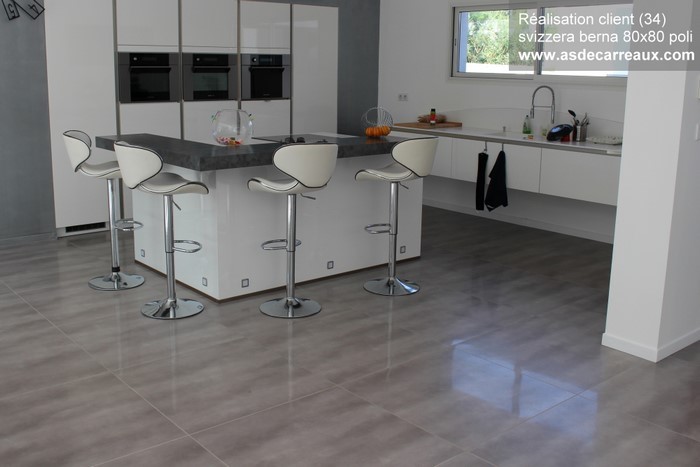 Carrelage gris grand
