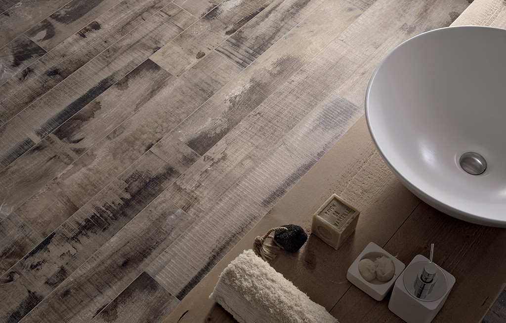 Carrelage aspect parquet vieilli