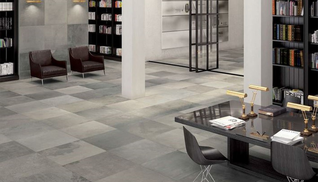 Carrelage gris nuancé