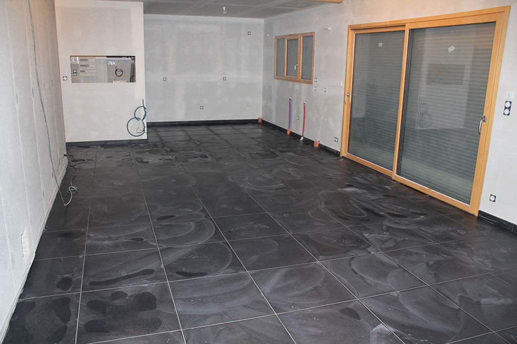 Carrelage gris salissant que faire