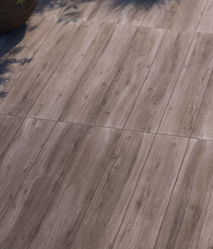 Carrelage imitation bois retifié