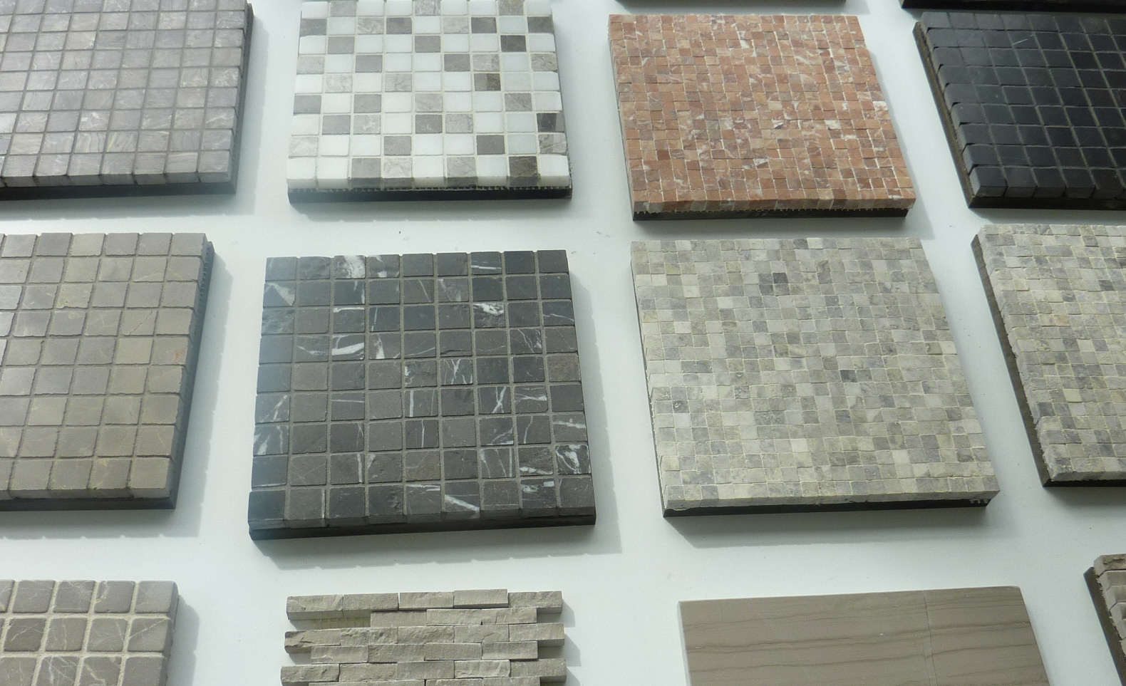 Carrelage exterieur imitation mosaique