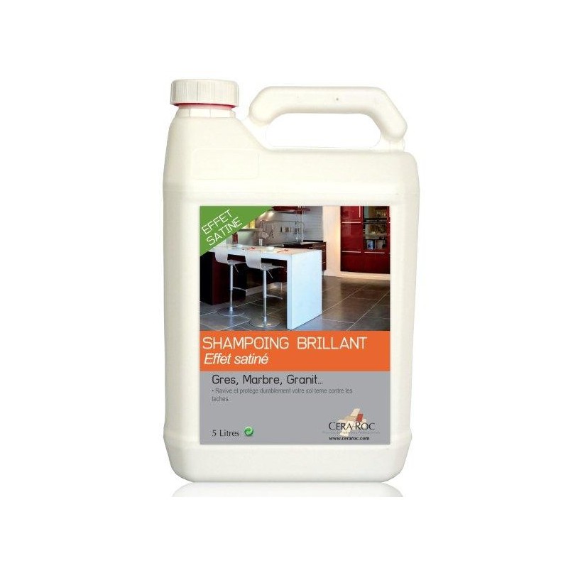 Carrelage brillant laisse des traces