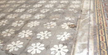 Carrelage ancien tres sale