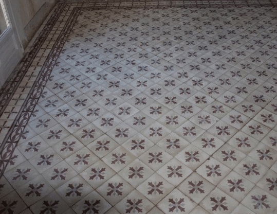 Nettoyer carrelage carreaux de ciment