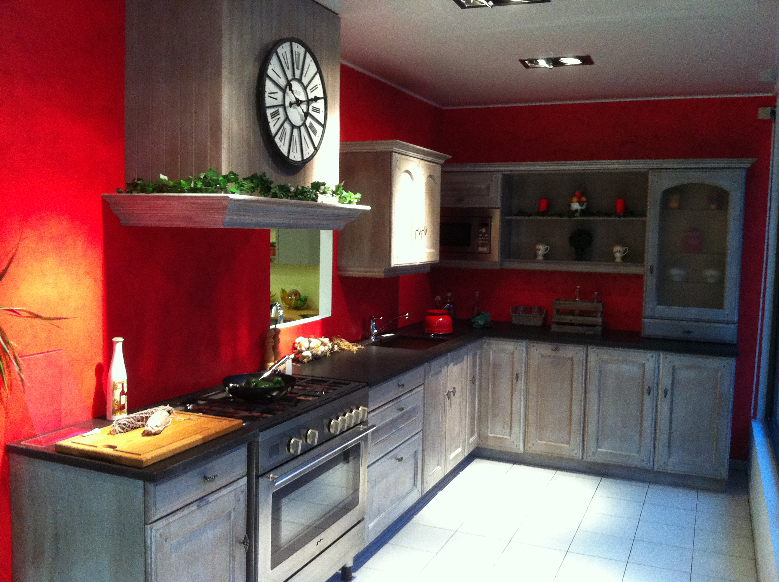 Peinture mur pour cuisine rouge