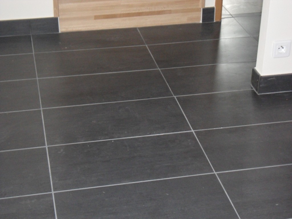 Carrelage gris anthracite 60 x 30