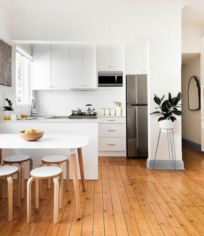 Idée déco cuisine blanc et bois