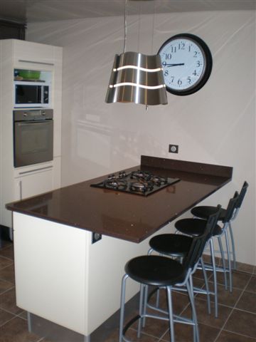 Entretien plan travail cuisine quartz