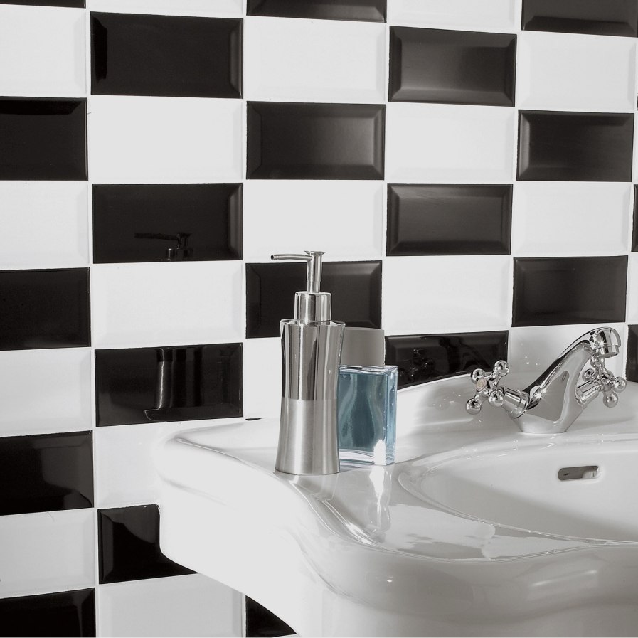 Carrelage mural cuisine noir et rouge