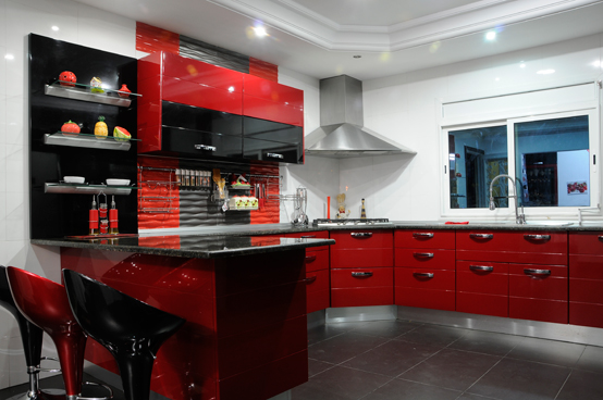 Photo de cuisine rouge et noir