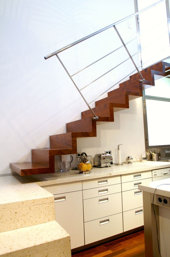 Modele cuisine sous escalier