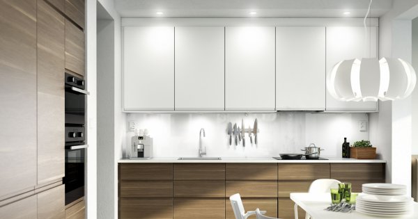 Meuble haut cuisine jusqu'au plafond