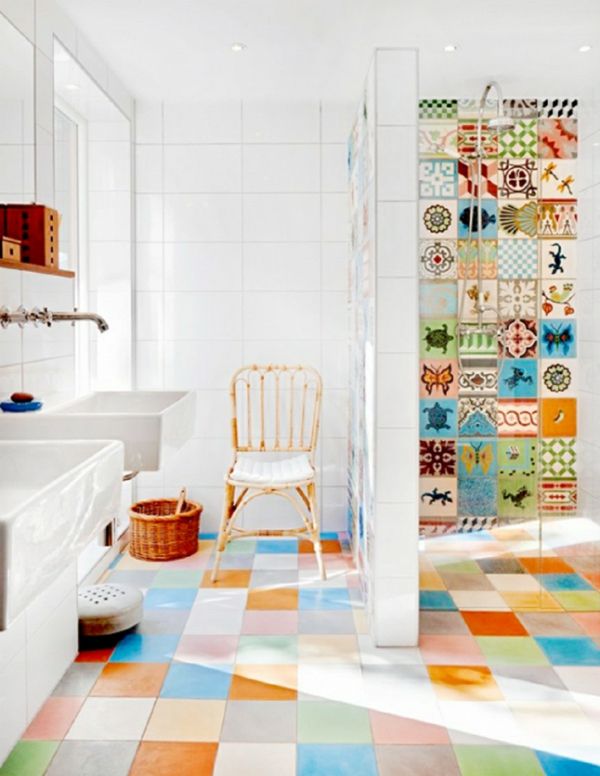 Carrelage salle de bain mosaique orange