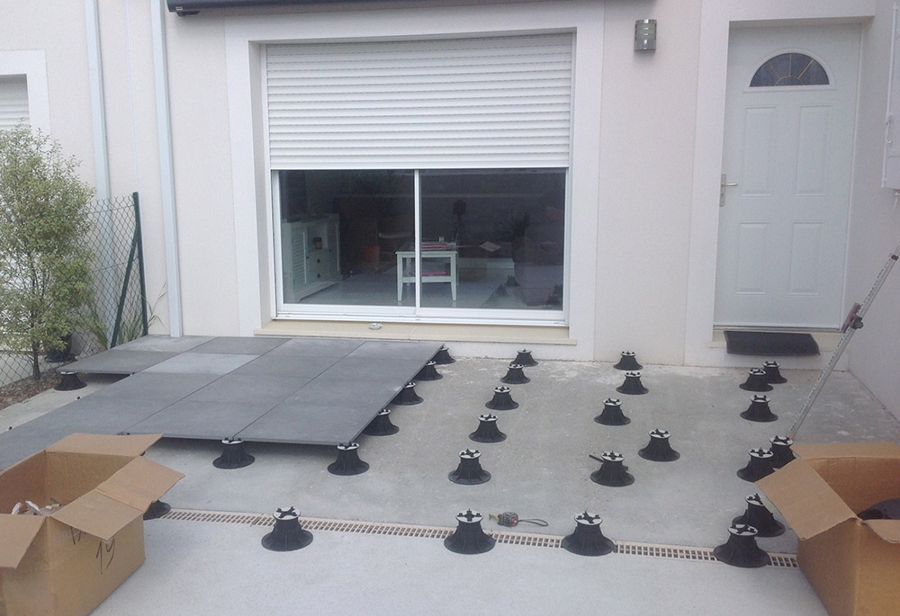 Carrelage exterieur a poser sur plots