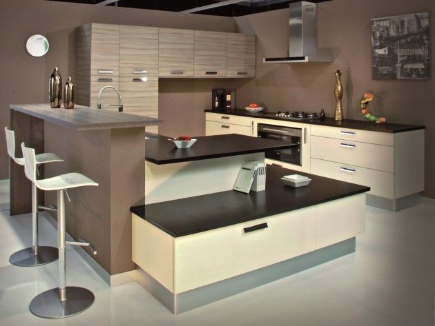 Plan cuisine avec table