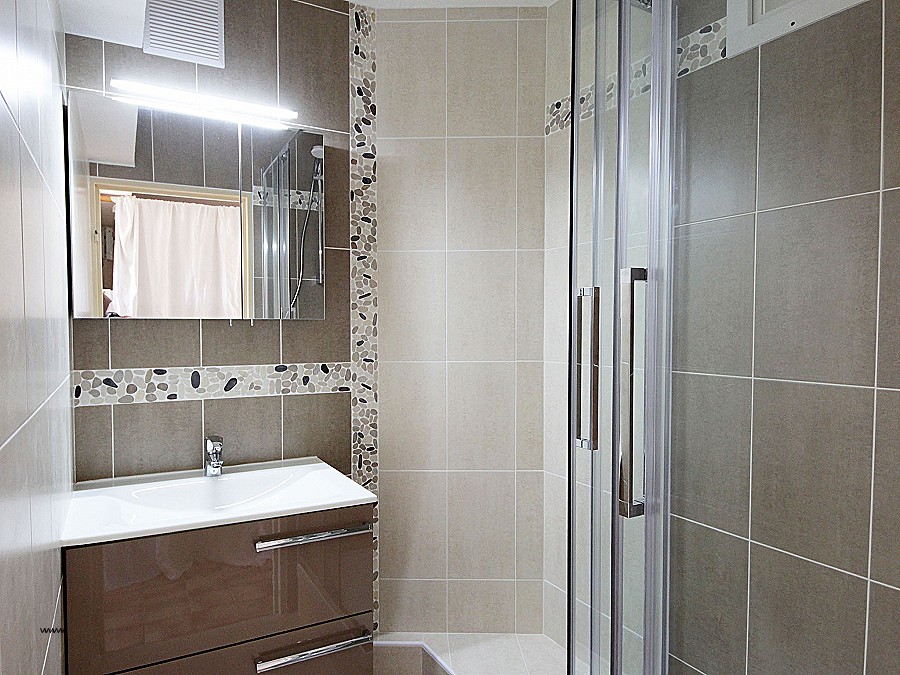 Carrelage salle de bain bourgoin jallieu