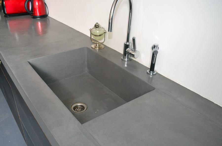 Plan de travail cuisine en béton lissé