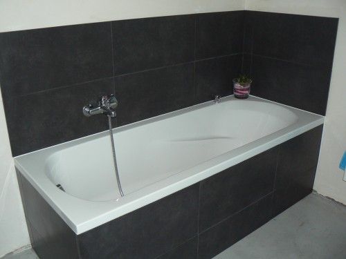 Hauteur carrelage autour baignoire