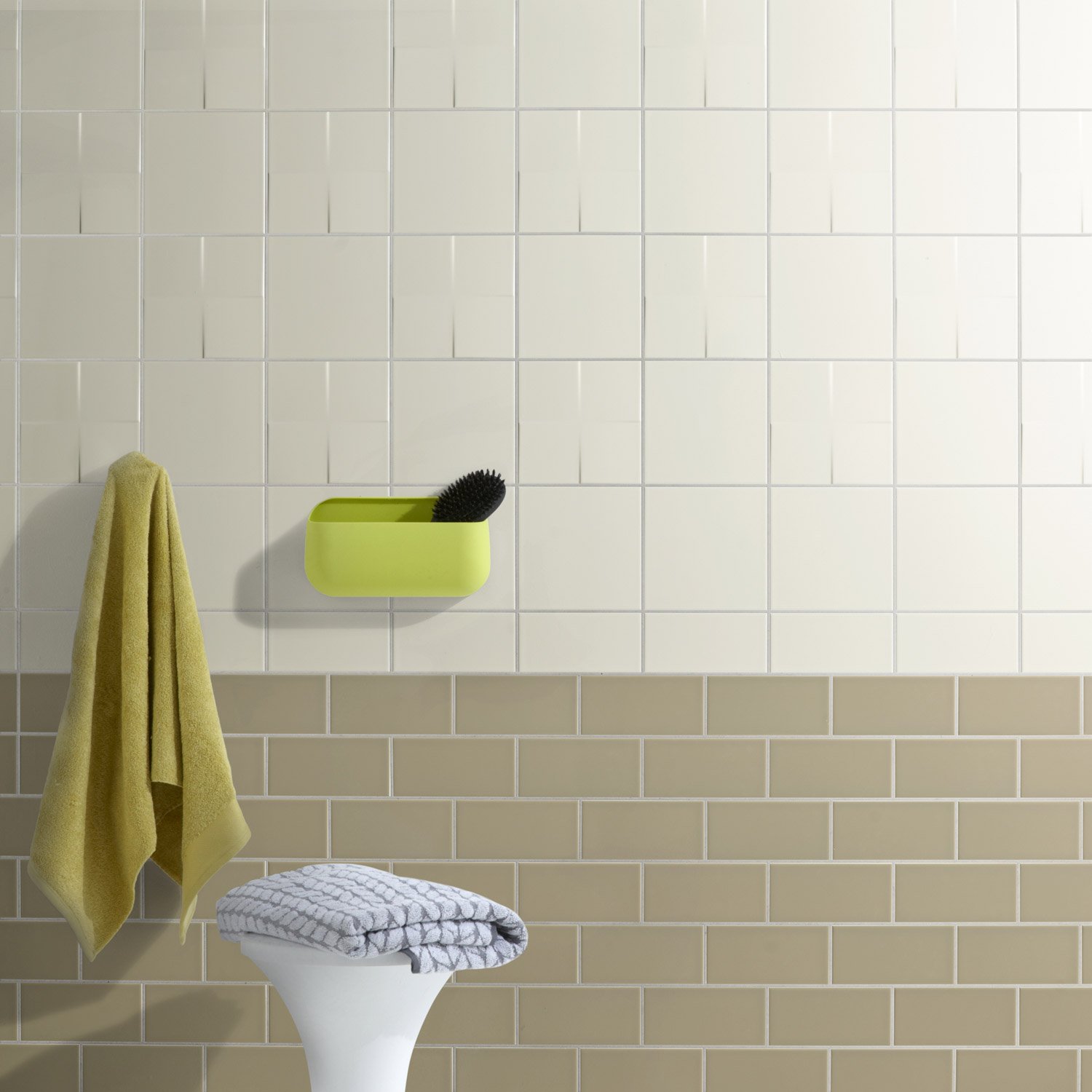 Carrelage blanc doré