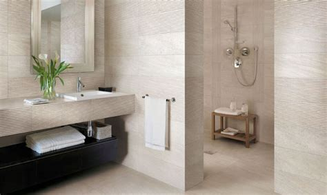 Carrelage salle de bain effet pierre