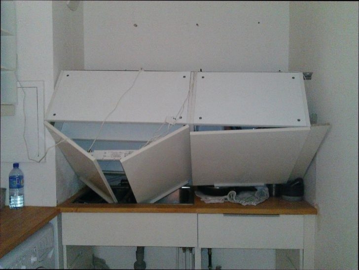 Installer meuble haut cuisine placo
