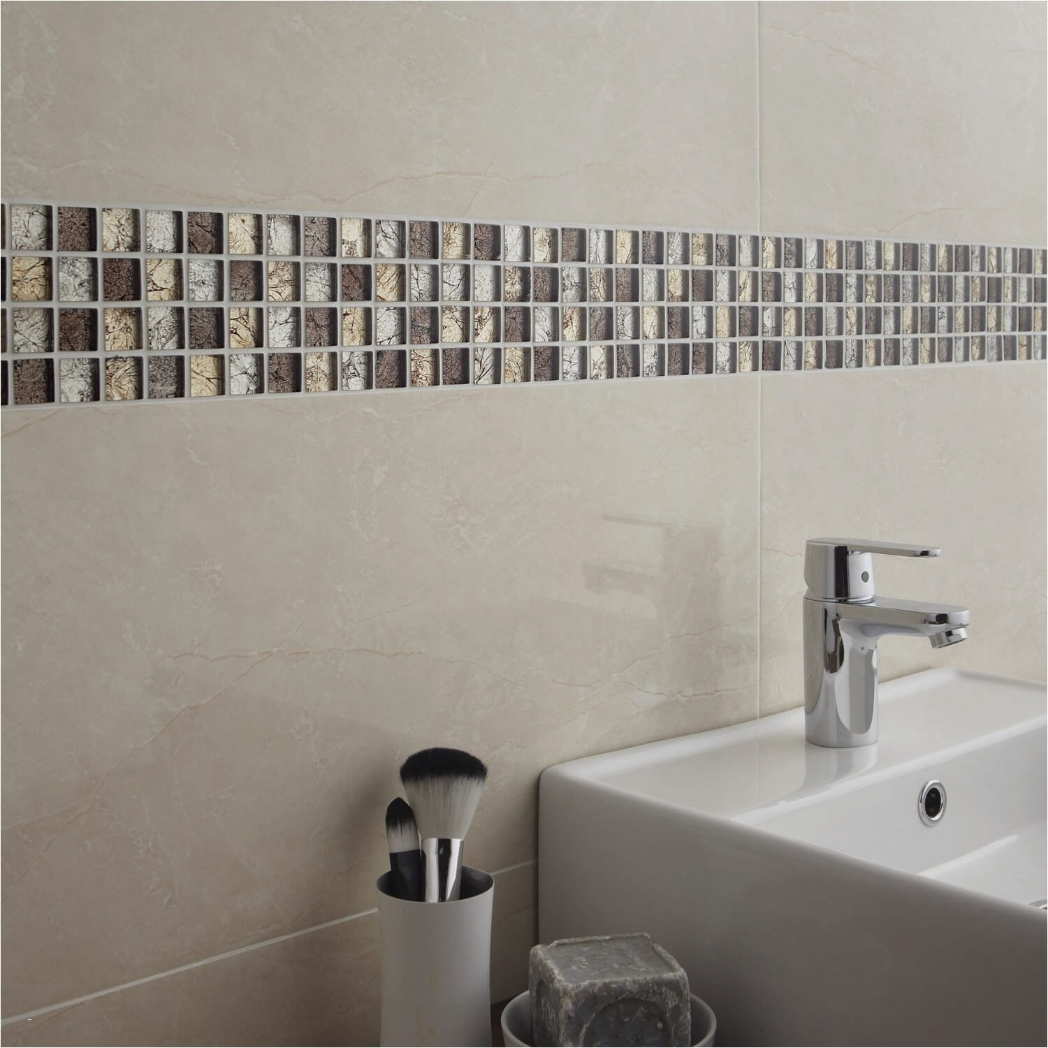 Carrelage adhésif salle de bain blanc