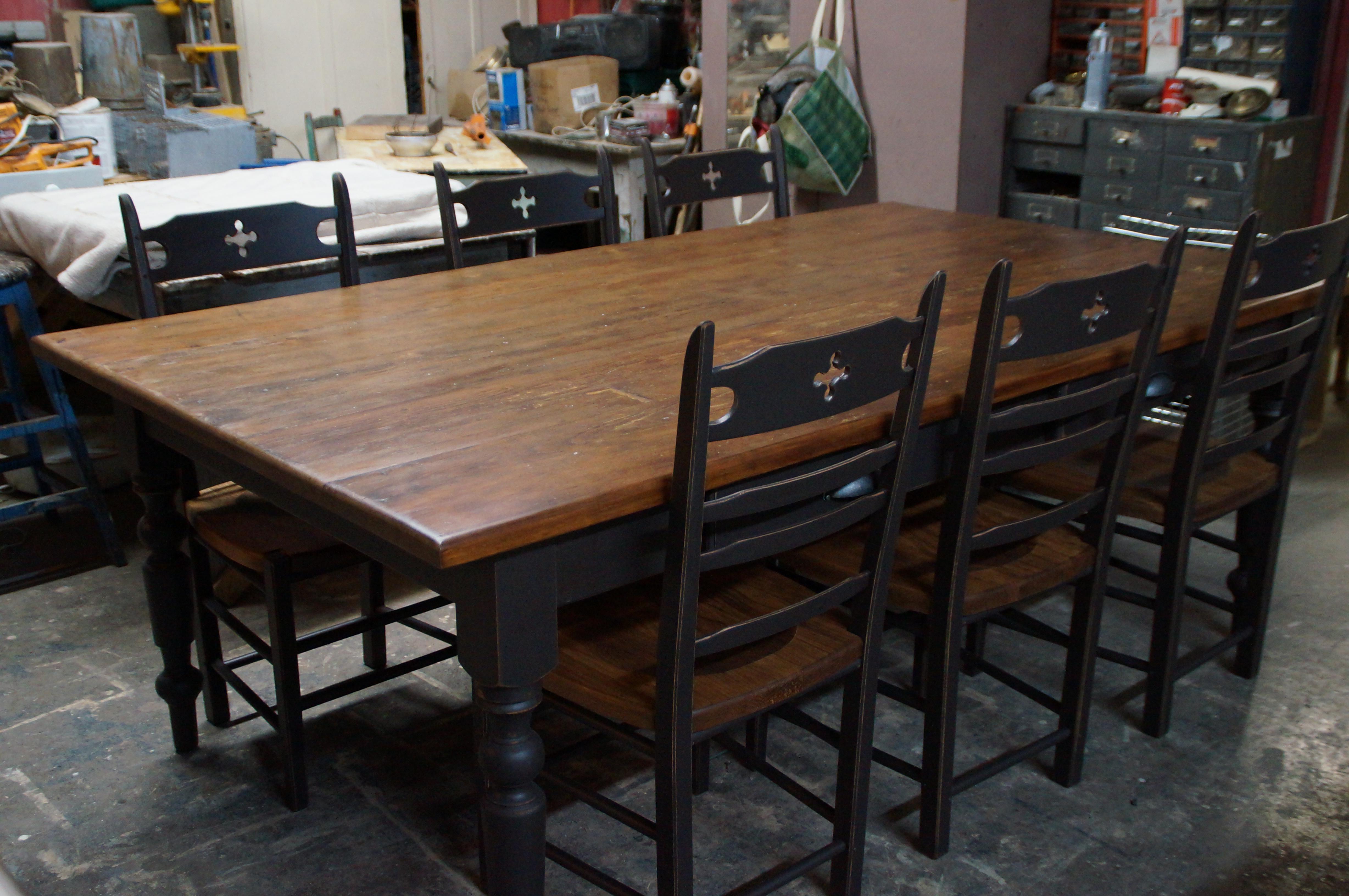 Table de cuisine noir a vendre