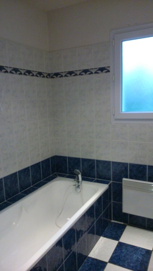 Peinture carrelage bleu nuit